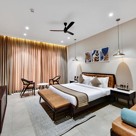 Maira Resort And Convention Centre Rāipur Екстериор снимка
